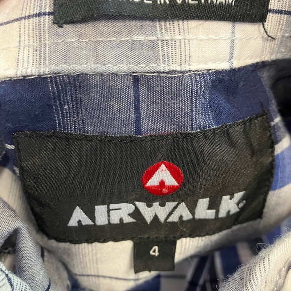 3 Button Down Shirt Bundle - Picture 9 of 15